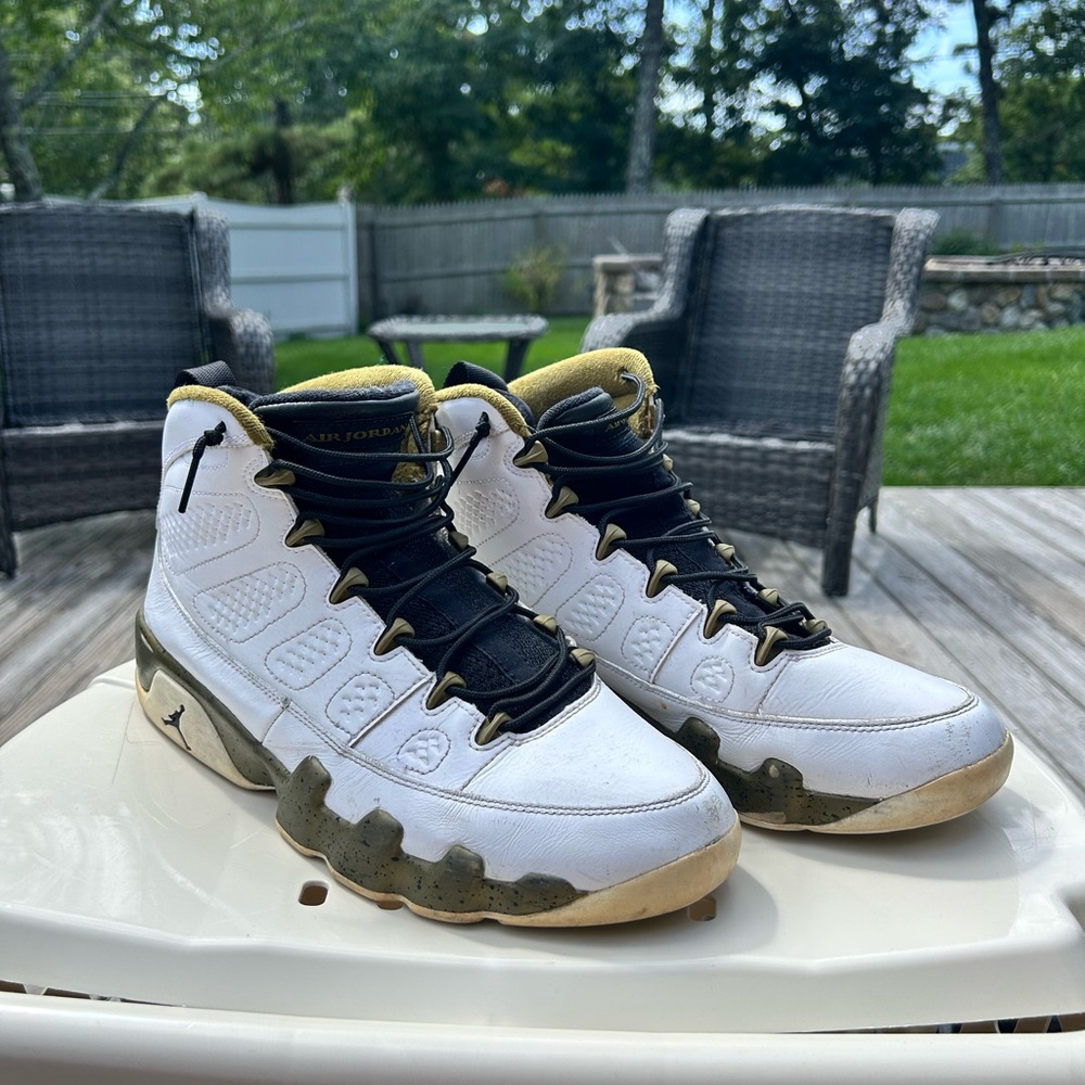 Air Jordan 9 “Statue”
